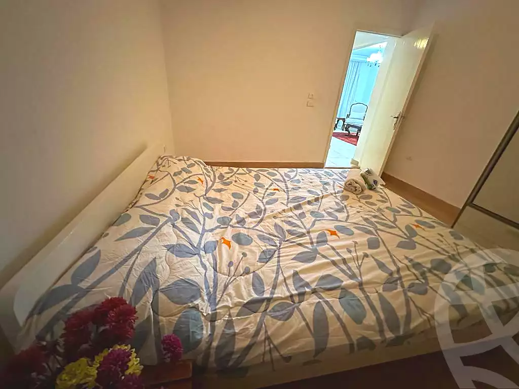 https://aqarmap.com.eg/ar/listing/7219353-for-rent-cairo-6th-of-october-shr-drym-lnd