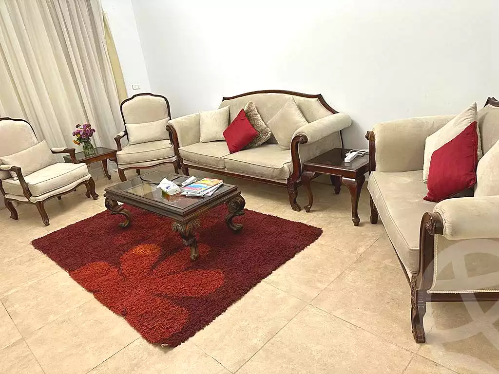 https://aqarmap.com.eg/ar/listing/7219353-for-rent-cairo-6th-of-october-shr-drym-lnd