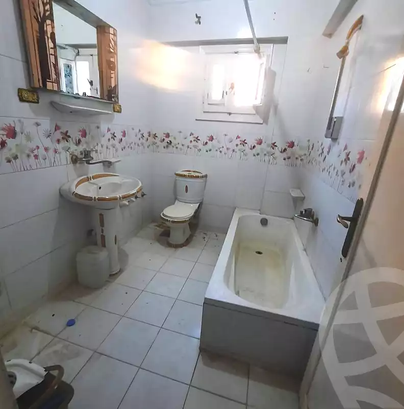 https://aqarmap.com.eg/ar/listing/7219506-for-sale-alexandria-al-agamy-el-hanouvel-al-asdakaa-st
