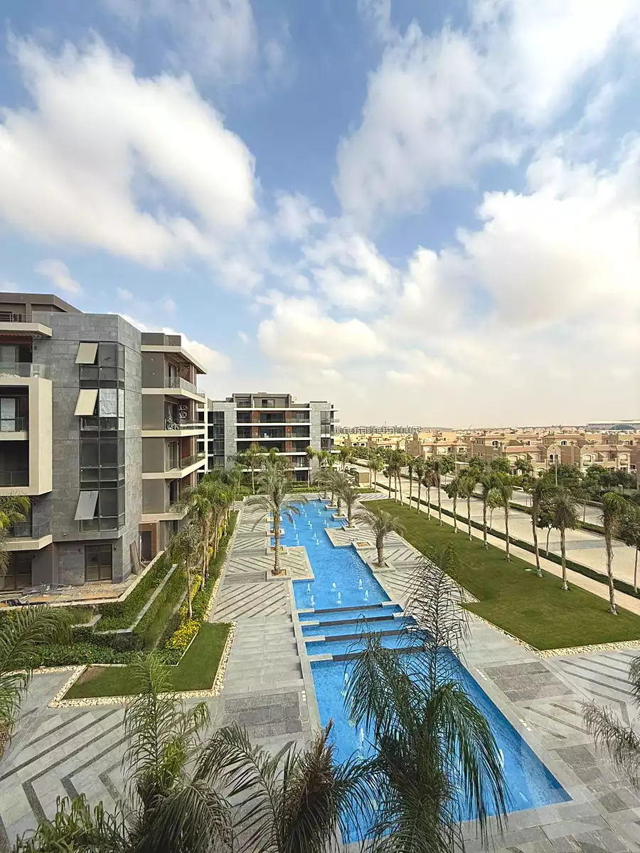 https://aqarmap.com.eg/en/listing/7219566-for-sale-cairo-new-cairo-compounds-el-patio-oro