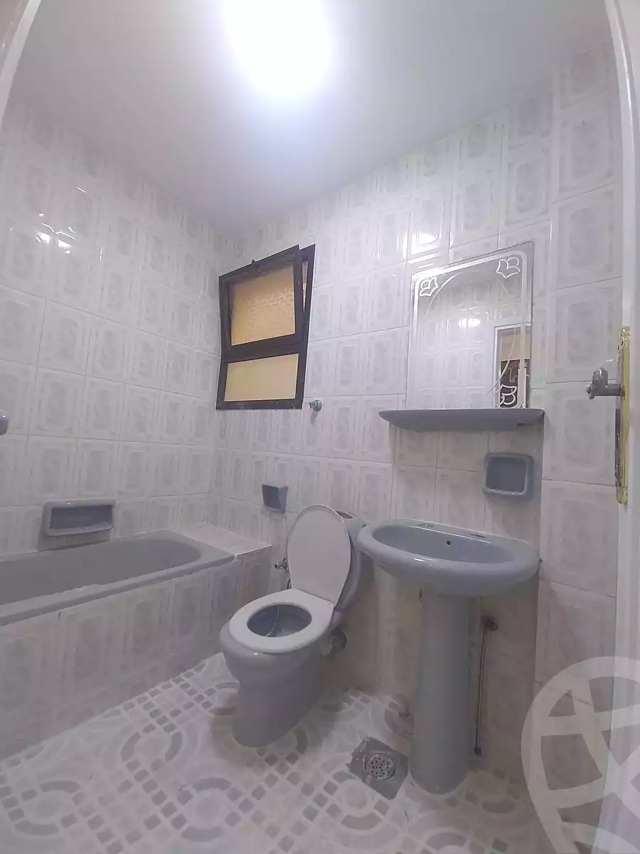 https://aqarmap.com.eg/en/listing/7219582-for-sale-alexandria-al-agamy-shataa-el-nakheel