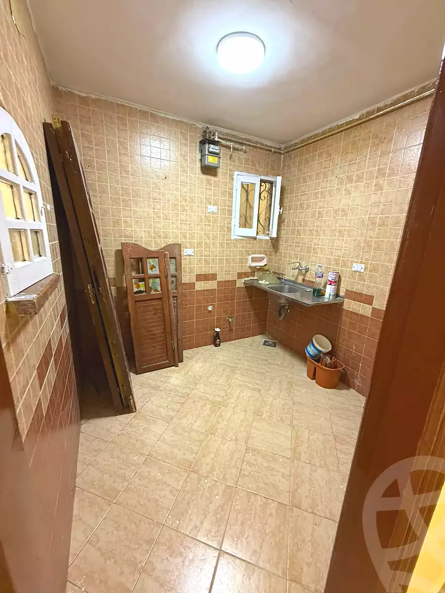 https://aqarmap.com.eg/ar/listing/7219557-for-sale-cairo-6th-of-october-el-ahyaa-neighborhood-2nd-divided-from-al-kafrawei-st