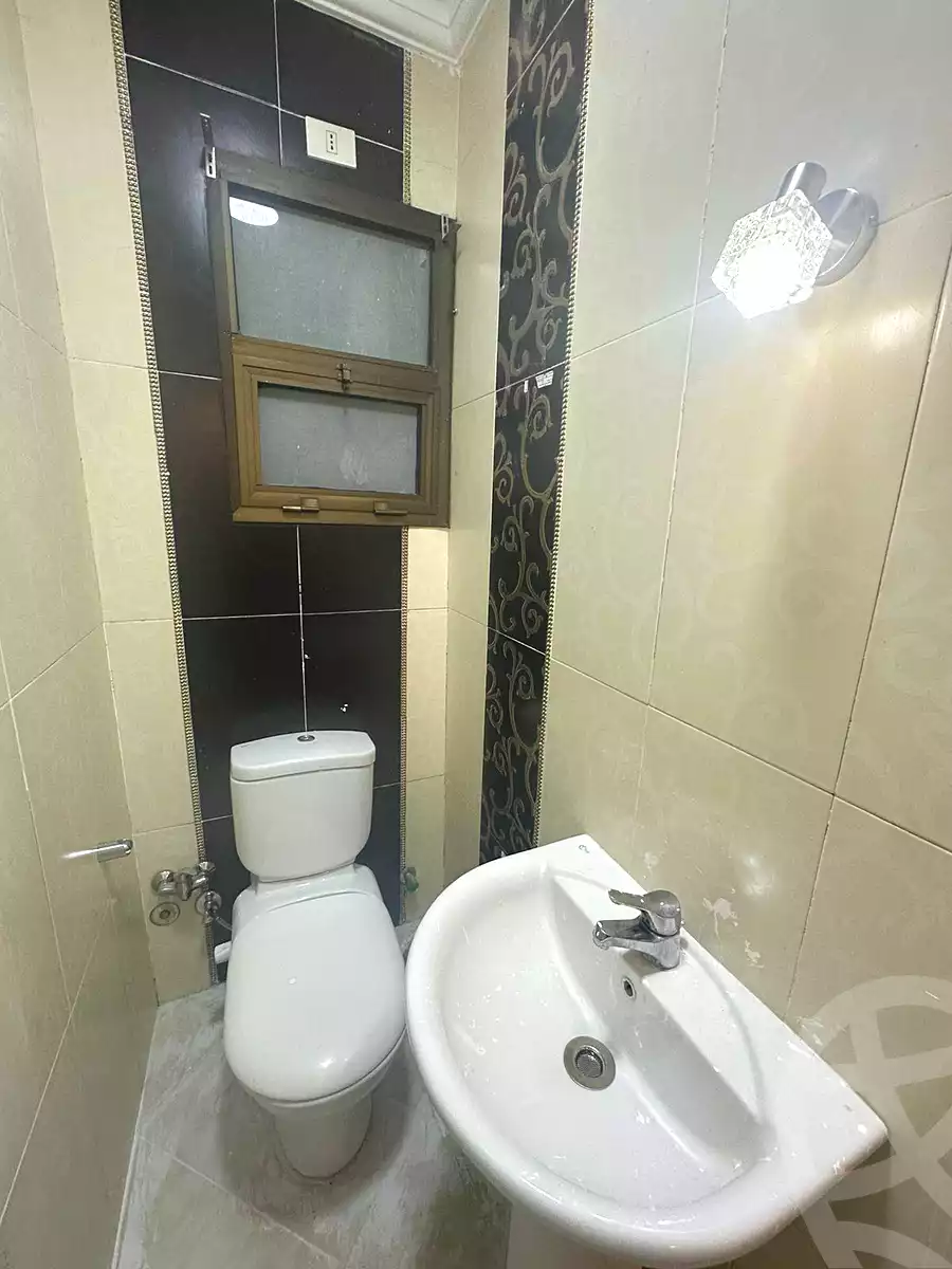 https://aqarmap.com.eg/ar/listing/7219591-for-sale-cairo-new-cairo-lrhb-city-phase-1-youssef-el-sebaey-st