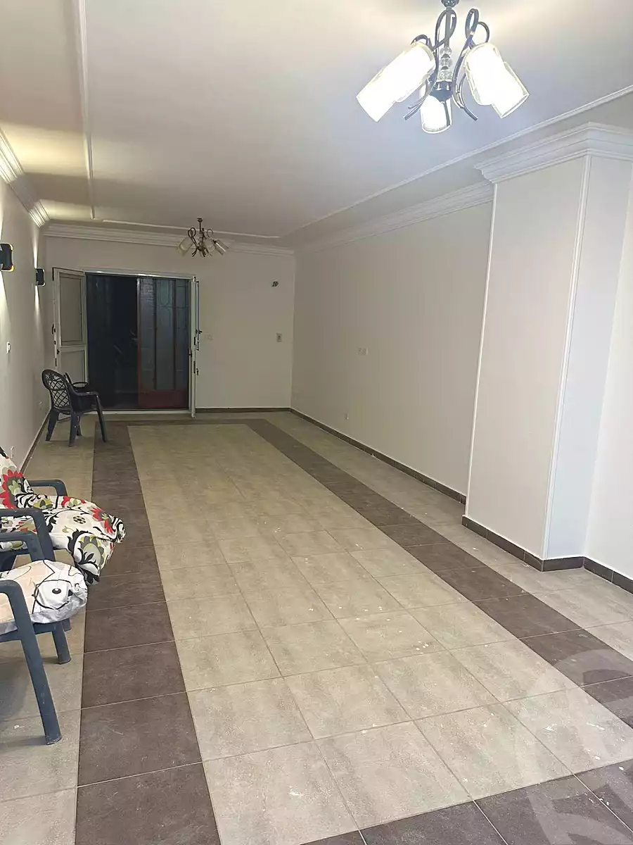 https://aqarmap.com.eg/ar/listing/7219591-for-sale-cairo-new-cairo-lrhb-city-phase-1-youssef-el-sebaey-st
