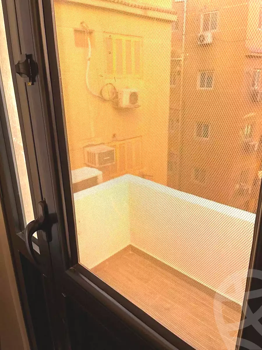 https://aqarmap.com.eg/ar/listing/7219829-for-sale-cairo-6th-of-october-el-ahyaa-neighborhood-1st-eighth-neighborhood