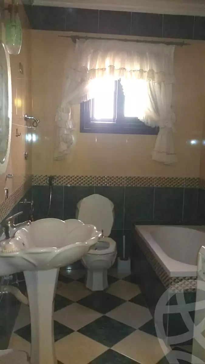 https://aqarmap.com.eg/ar/listing/7220167-for-sale-cairo-6th-of-october-el-ahyaa-neighborhood-8th-el-tahrir-rd