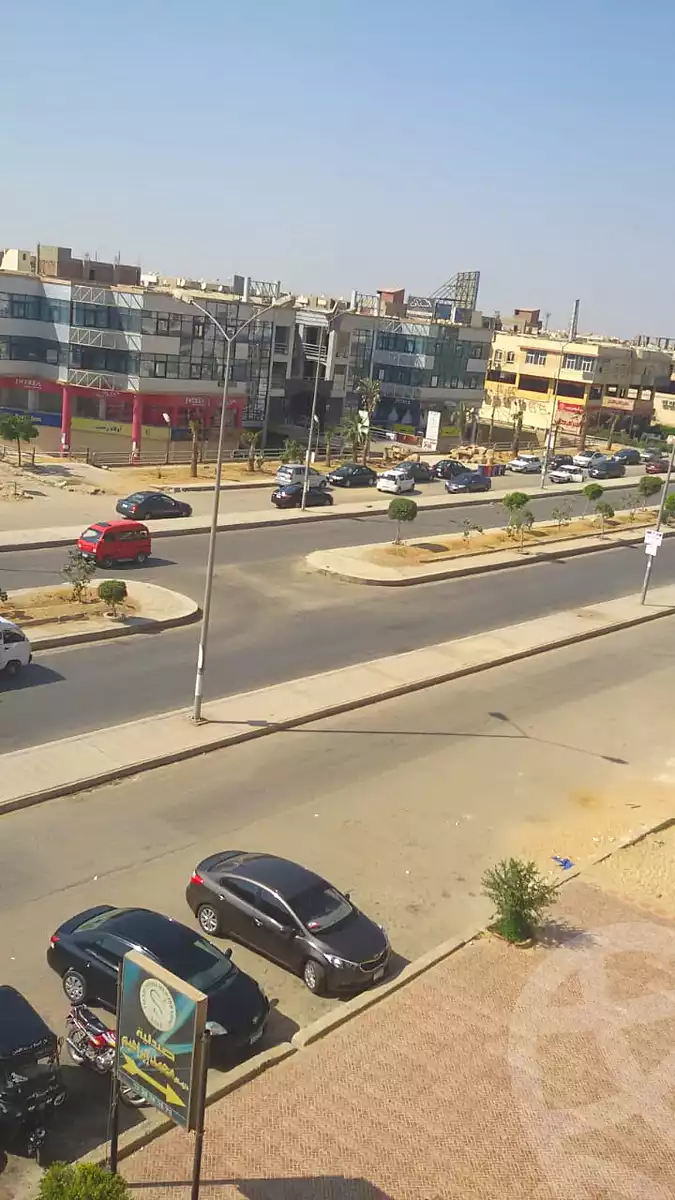 https://aqarmap.com.eg/ar/listing/7220167-for-sale-cairo-6th-of-october-el-ahyaa-neighborhood-8th-el-tahrir-rd
