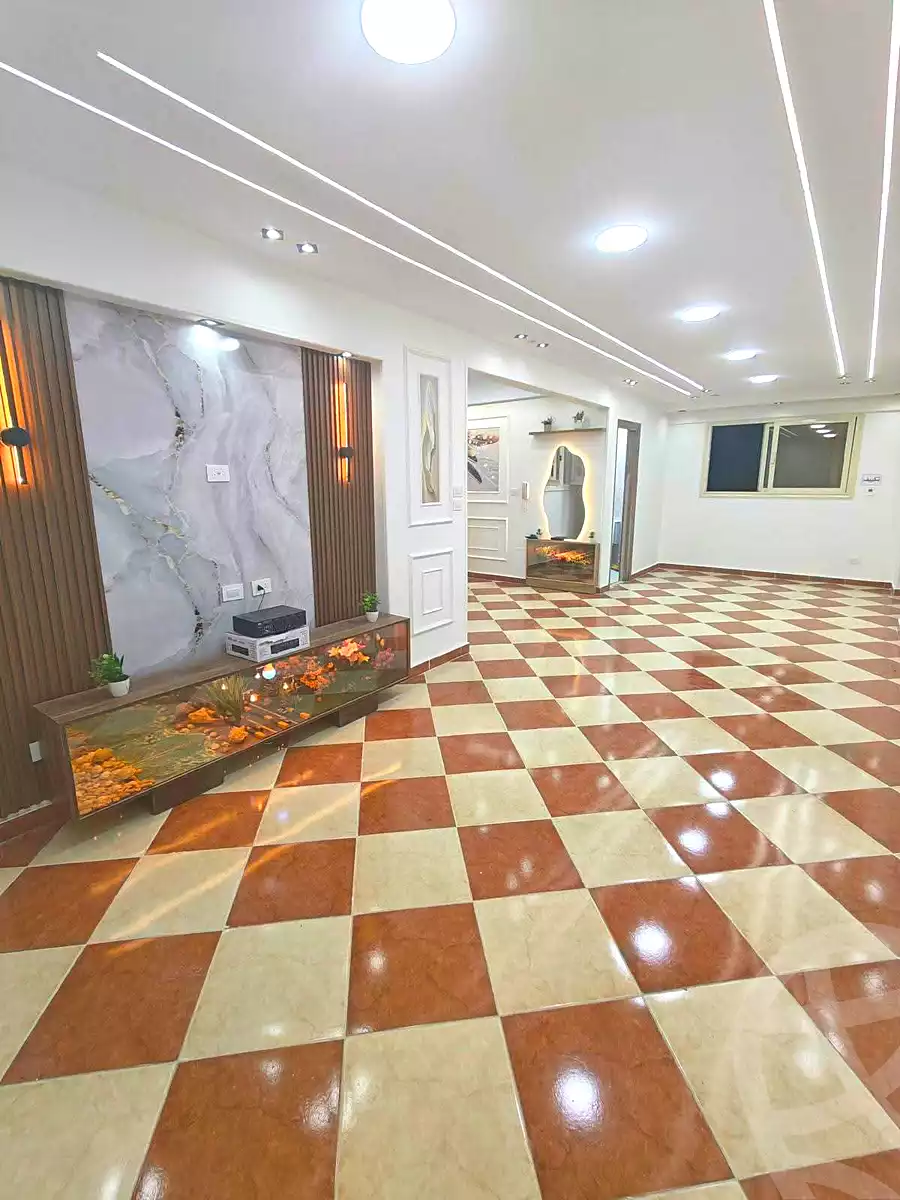 https://aqarmap.com.eg/ar/listing/7220306-for-sale-alexandria-sydy-bshr-sydy-bshr-bhry-shr-mhmwd-l-yswy
