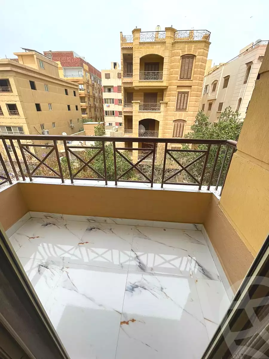 https://aqarmap.com.eg/ar/listing/7220310-for-sale-cairo-6th-of-october-el-ahyaa-neighborhood-3rd-street-39
