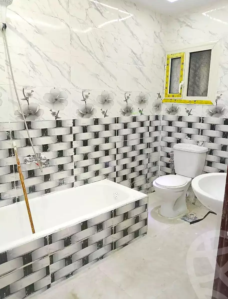 https://aqarmap.com.eg/ar/listing/7220954-for-sale-alexandria-al-agamy-el-hanouvel