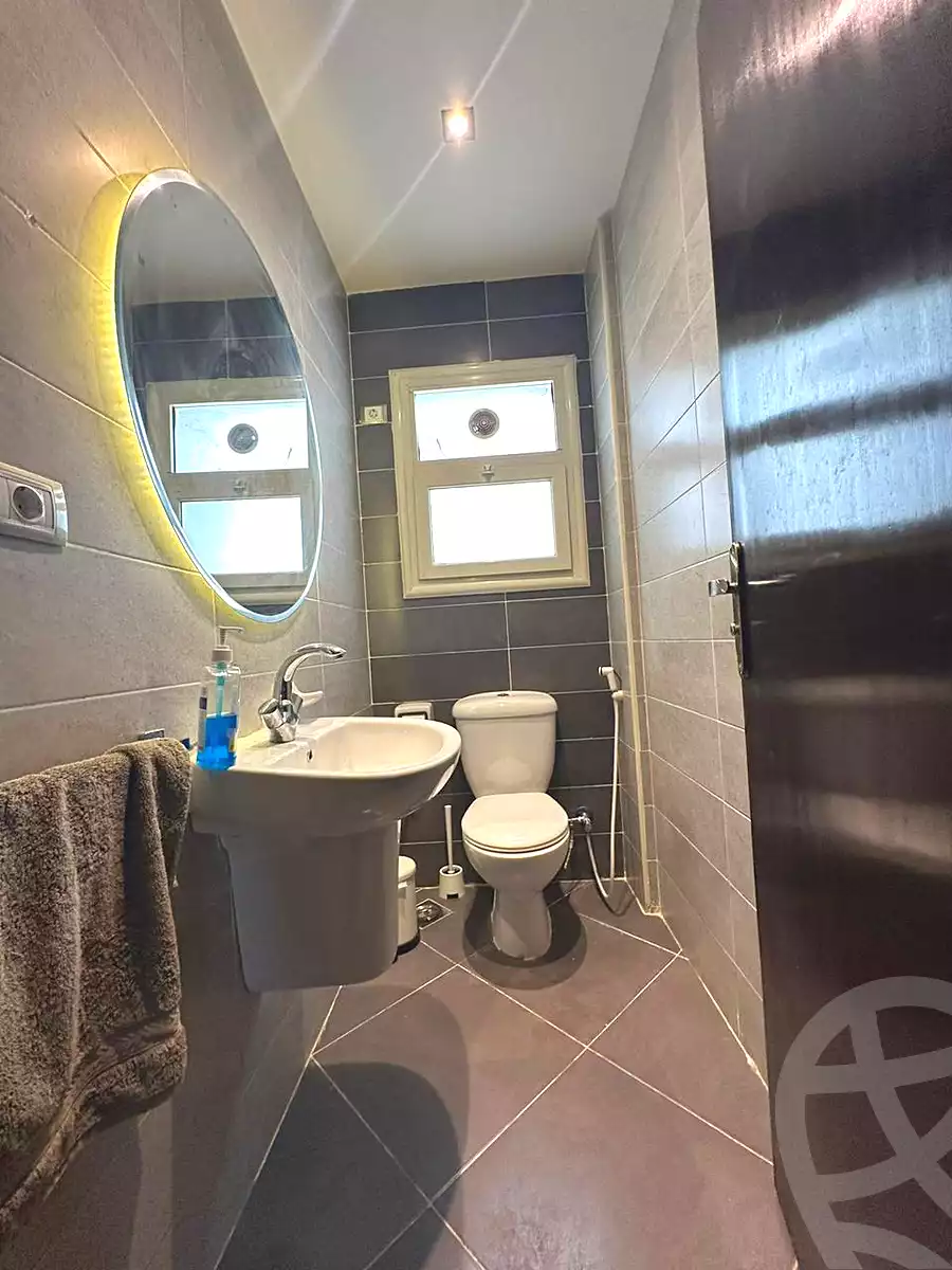 https://aqarmap.com.eg/en/listing/7221291-for-sale-cairo-new-cairo-compounds-jyd