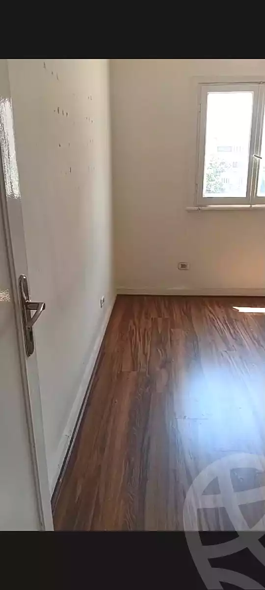 https://aqarmap.com.eg/ar/listing/7221312-for-rent-cairo-downtown-kasr-el-neel-wasim-hasan-st