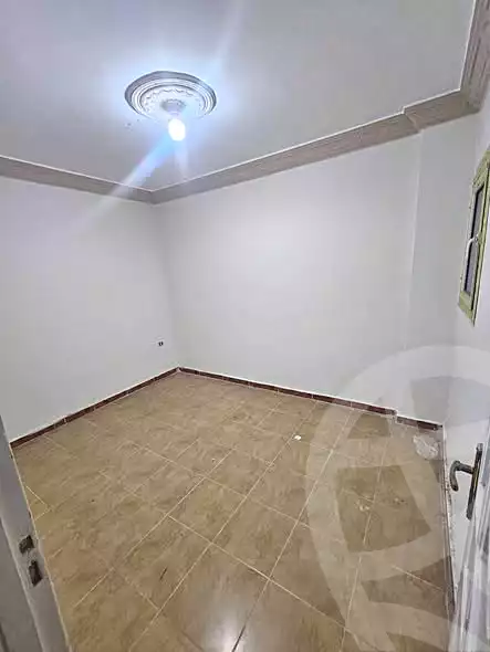 https://aqarmap.com.eg/en/listing/7221388-for-sale-alexandria-al-agamy-el-hanouvel-radwan-st