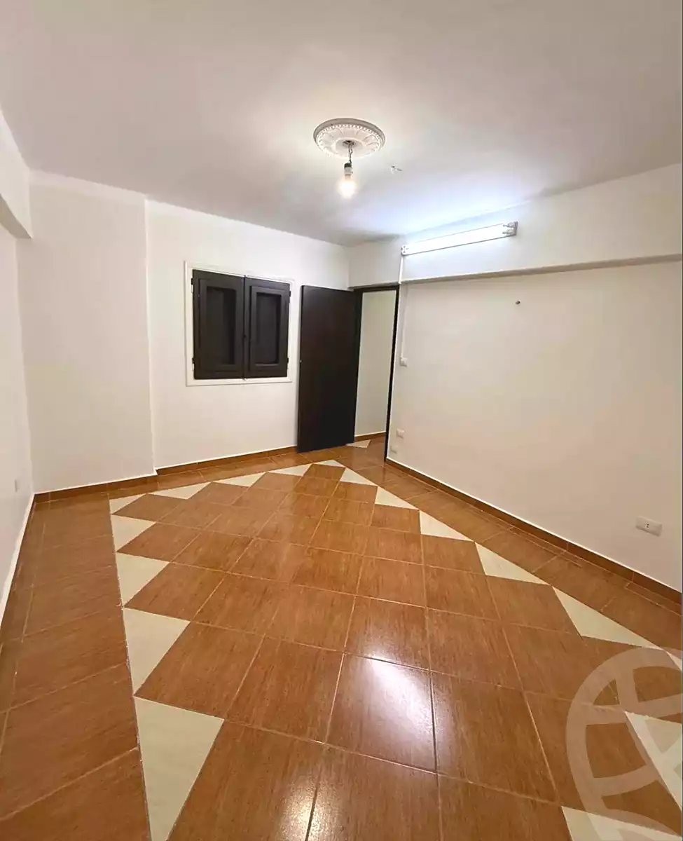 https://aqarmap.com.eg/en/listing/7221461-for-sale-alexandria-el-asafra