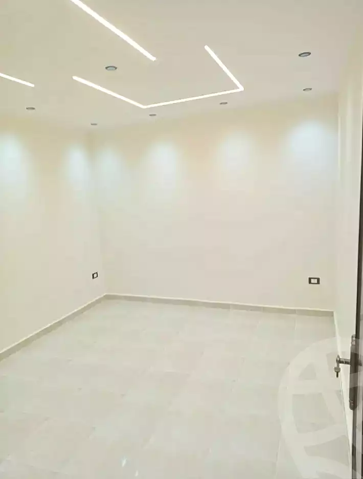 https://aqarmap.com.eg/en/listing/7221507-for-sale-alexandria-al-agamy-el-hanouvel
