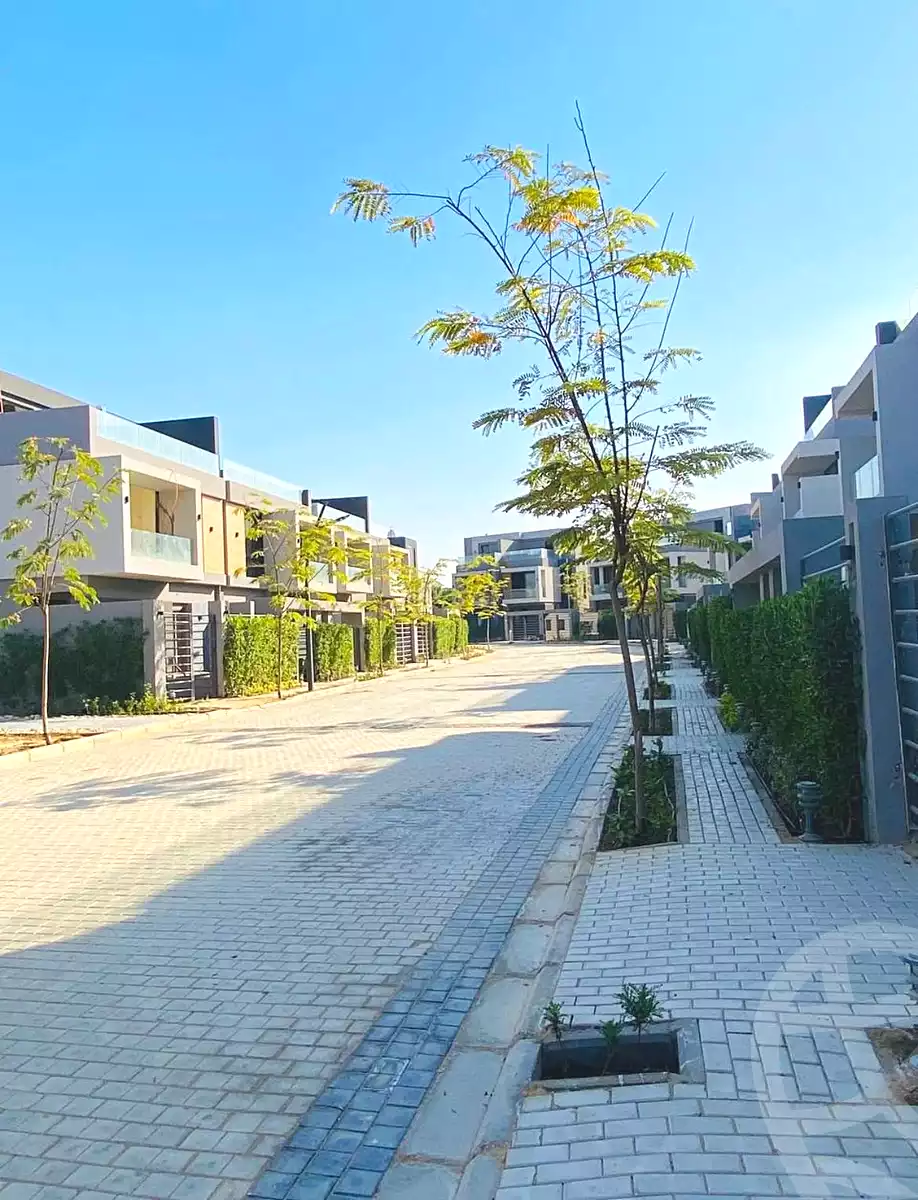 https://aqarmap.com.eg/en/listing/7221582-for-sale-cairo-new-cairo-compounds-el-patio-town-compound-la-vista