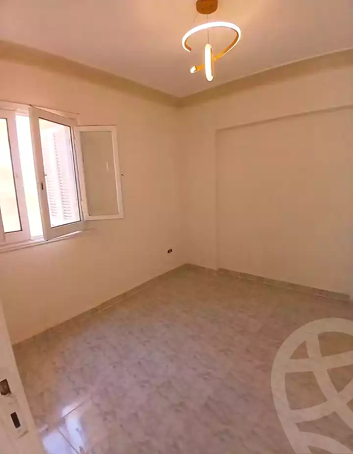 https://aqarmap.com.eg/ar/listing/7221590-for-sale-alexandria-al-agamy-shataa-el-nakheel