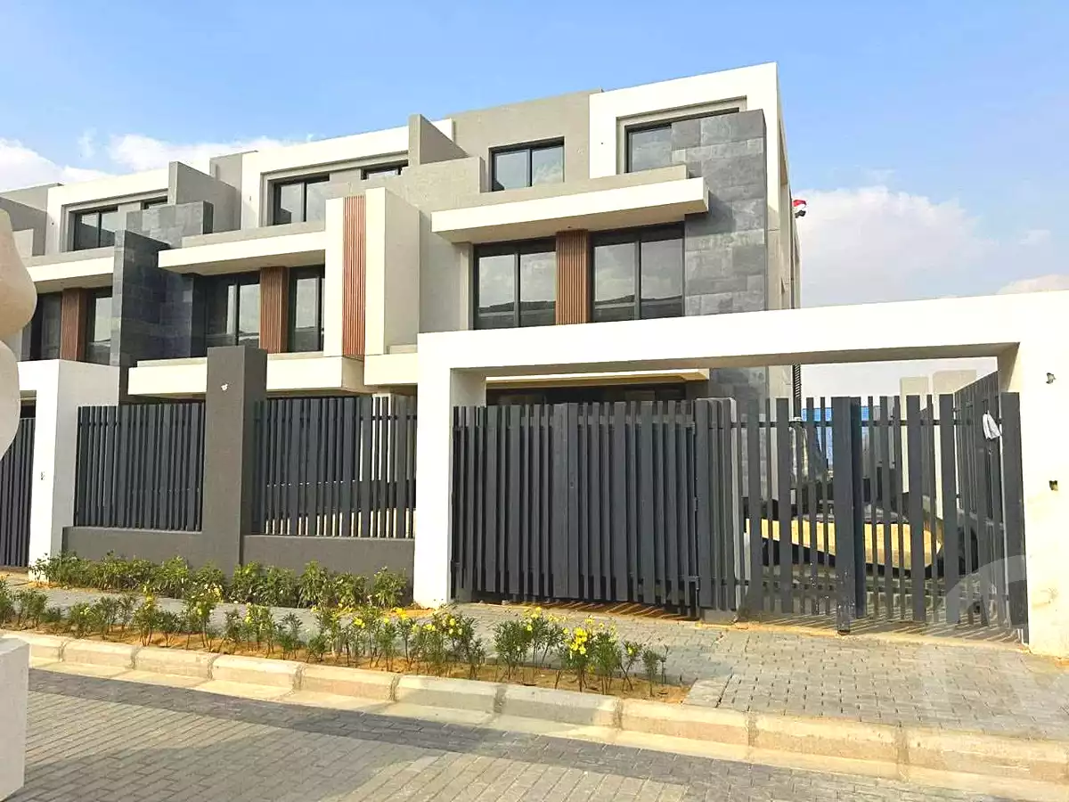 https://aqarmap.com.eg/en/listing/7221738-for-sale-cairo-new-cairo-compounds-el-patio-town-compound-la-vista