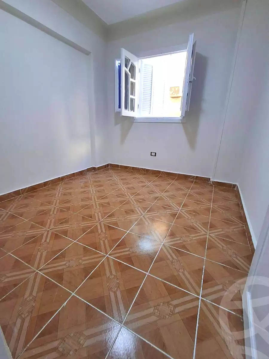 https://aqarmap.com.eg/ar/listing/7222481-for-sale-alexandria-al-agamy-shataa-el-nakheel