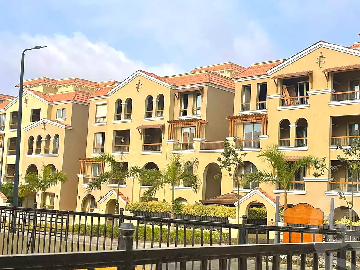 https://aqarmap.com.eg/ar/listing/7222651-for-sale-cairo-el-shorouk-compounds-yfy-ryzydns