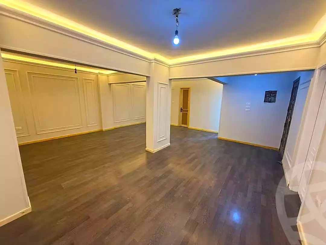 https://aqarmap.com.eg/ar/listing/7222743-for-sale-cairo-helwan-azam-mosque-st