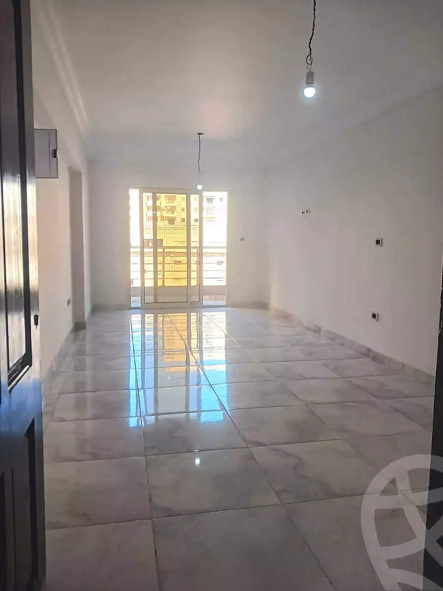 https://aqarmap.com.eg/ar/listing/7223114-for-rent-alexandria-lsywf-el-karma-compound