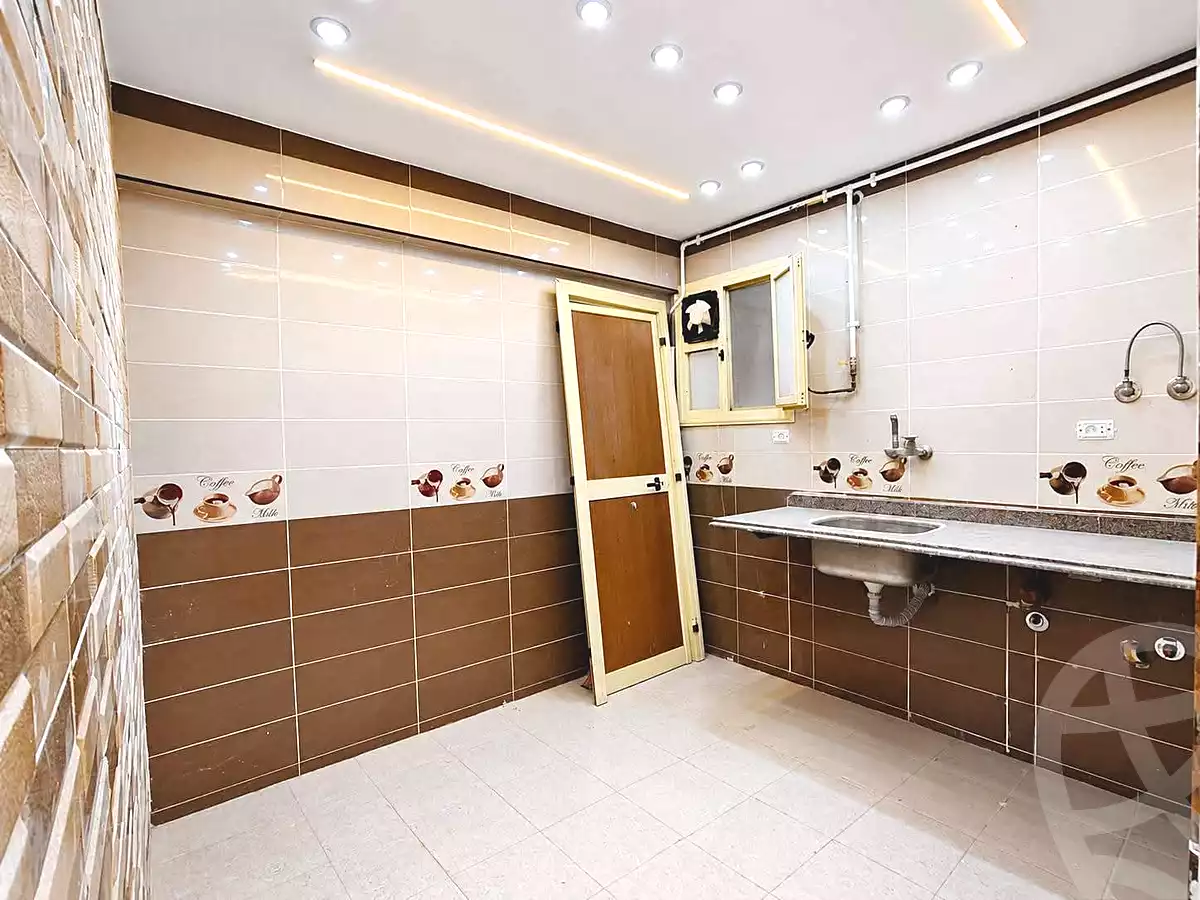 https://aqarmap.com.eg/ar/listing/7223234-for-sale-alexandria-miami-farook-abd-al-wahab-st