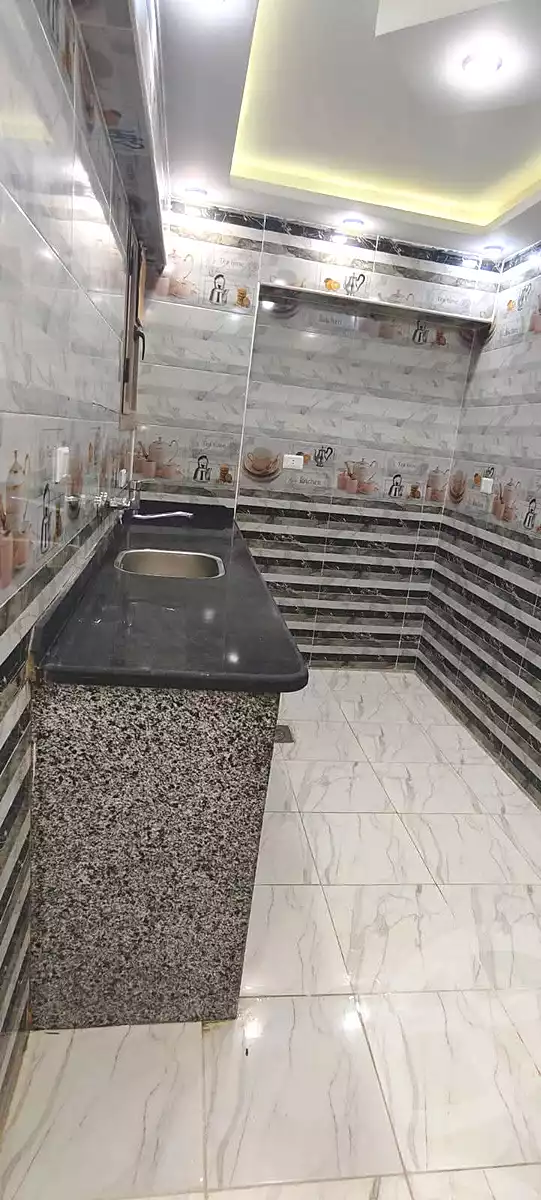 https://aqarmap.com.eg/ar/listing/7223376-for-sale-alexandria-al-agamy-el-hanouvel-el-kholafaa-el-rashdeen-st