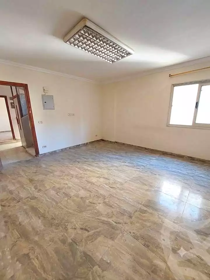 https://aqarmap.com.eg/ar/listing/7223412-for-sale-cairo-mokattam-el-hadabah-el-wosta-el-mantaqa-el-khamsa