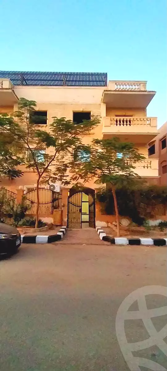 https://aqarmap.com.eg/ar/listing/7223575-for-sale-cairo-new-cairo-el-yassamin-el-yasmeen-7-el-shaikh-hassan-mamoun-st