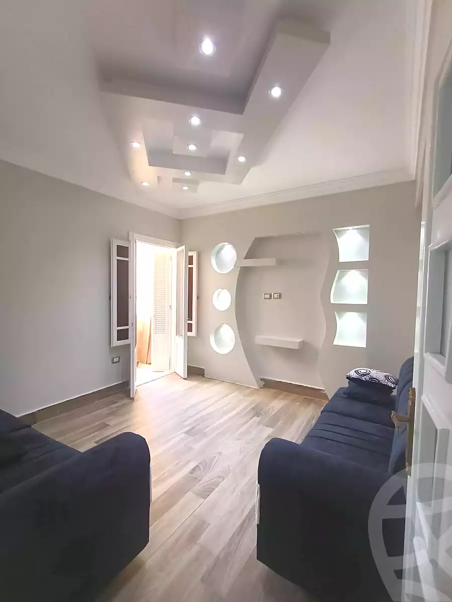 https://aqarmap.com.eg/ar/listing/7223828-for-rent-alexandria-al-agamy-el-hanouvel-kasr-al-quiri-st-1