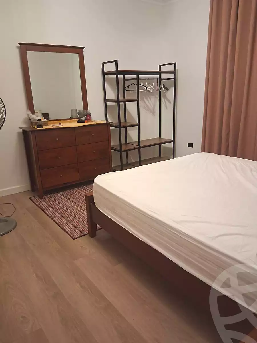https://aqarmap.com.eg/en/listing/7223941-for-sale-cairo-new-cairo-compounds-zohour-life-compound
