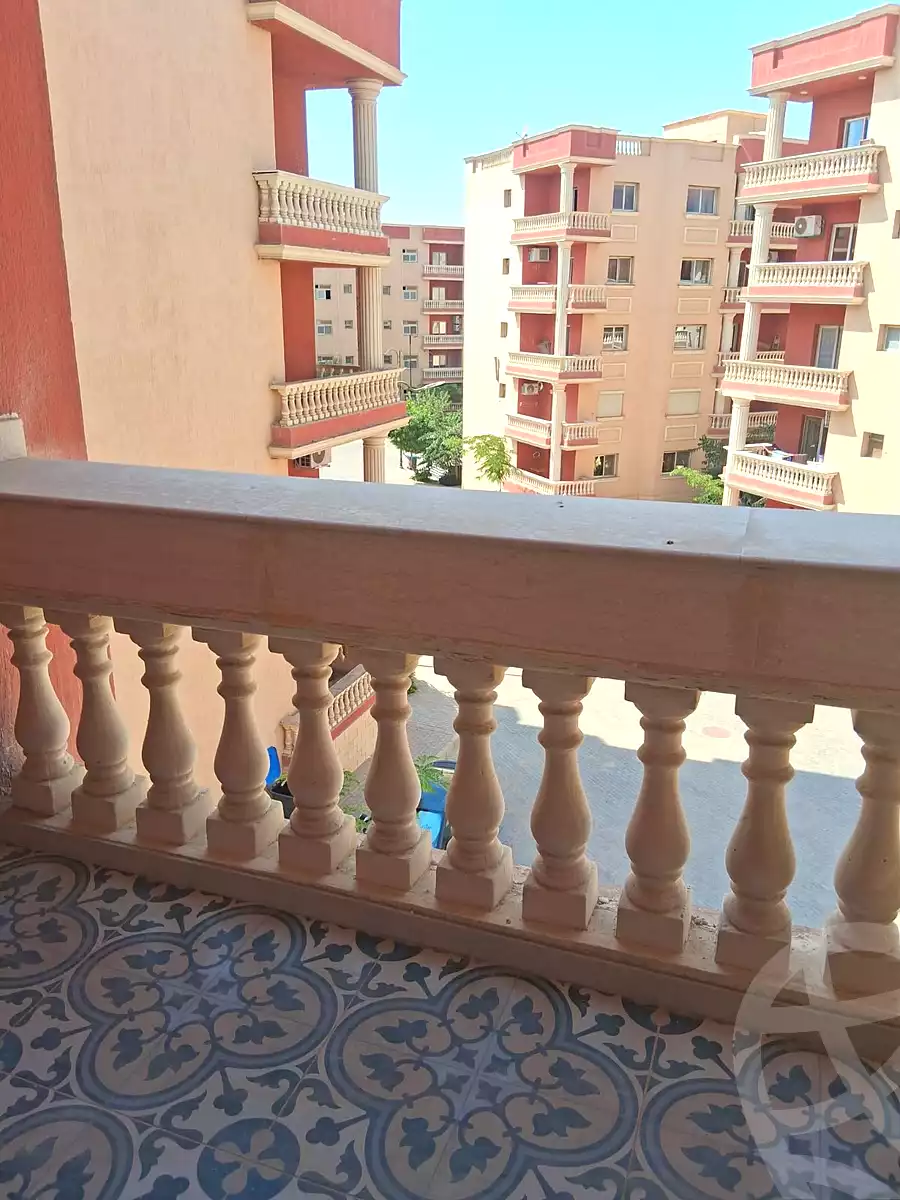 https://aqarmap.com.eg/en/listing/7223941-for-sale-cairo-new-cairo-compounds-zohour-life-compound