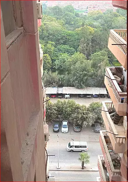 https://aqarmap.com.eg/ar/listing/7224104-for-sale-cairo-helwan-kwrnysh-hlwn