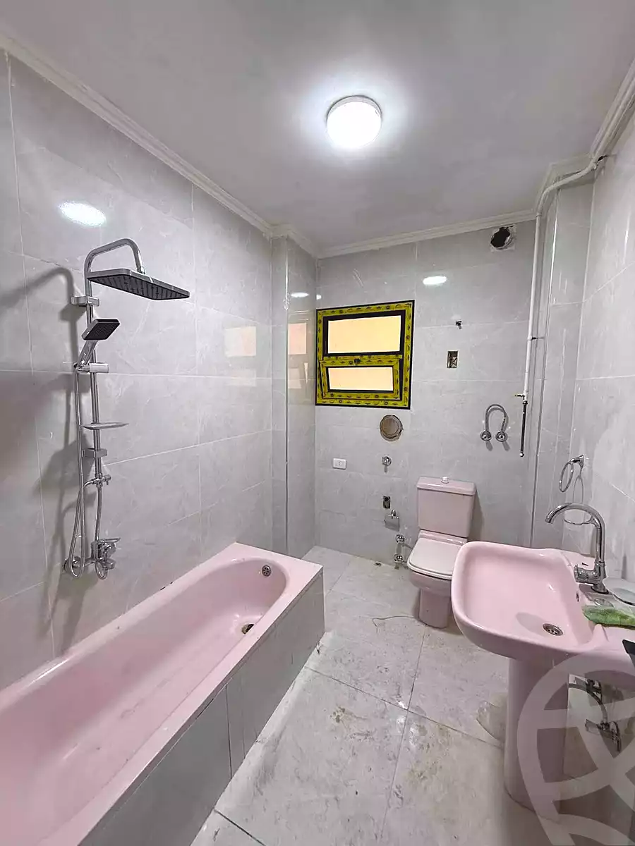 https://aqarmap.com.eg/ar/listing/7224269-for-sale-alexandria-el-asafra-shr-45