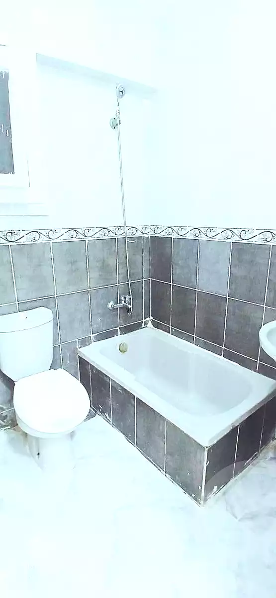 https://aqarmap.com.eg/en/listing/7224418-for-sale-alexandria-al-agamy-shataa-el-nakheel
