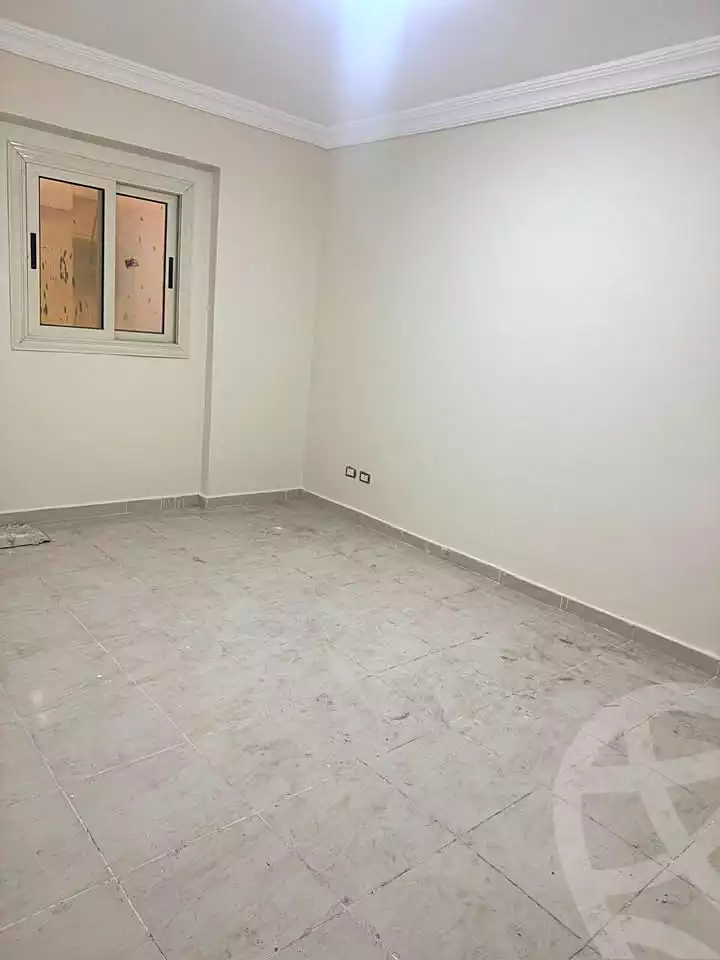 https://aqarmap.com.eg/ar/listing/7224448-for-sale-alexandria-lsywf-city-light-compound