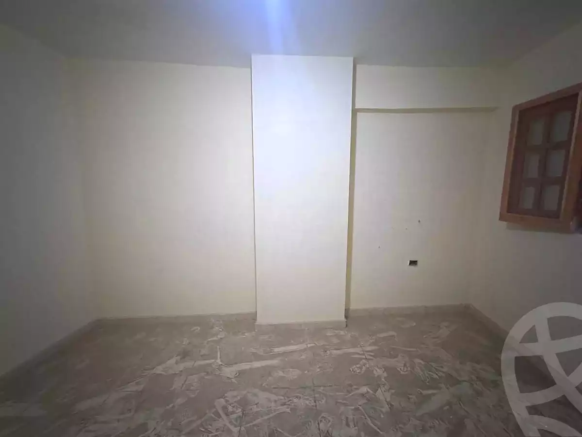 https://aqarmap.com.eg/ar/listing/7224510-for-sale-qalyubia-el-khsos-el-khosos-city-ahmed-oraby-st