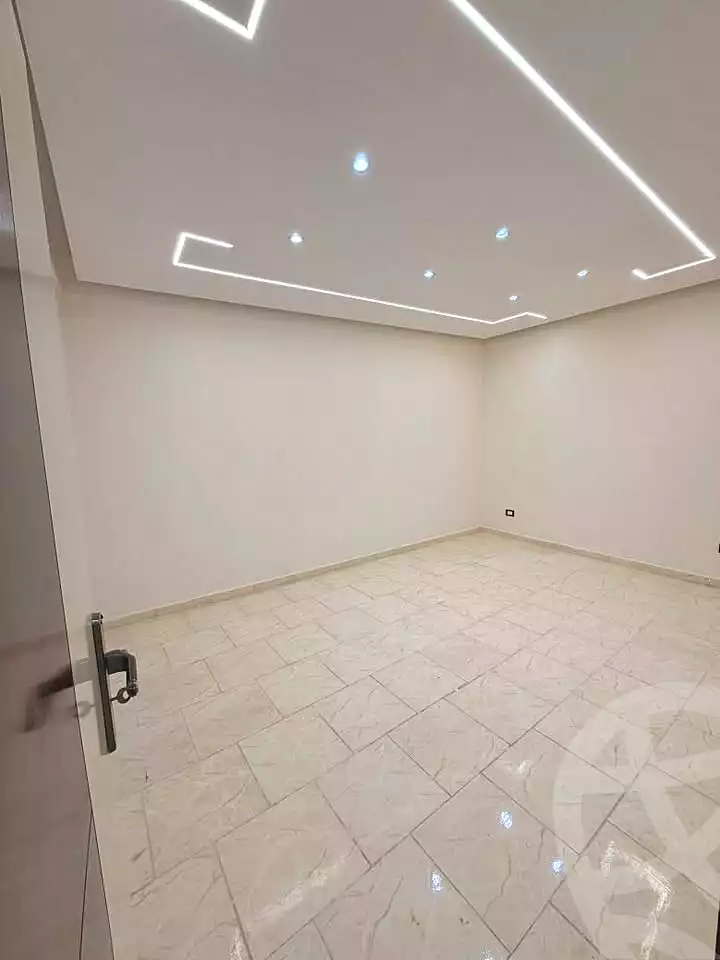 https://aqarmap.com.eg/en/listing/7225163-for-sale-alexandria-lsywf-el-falki