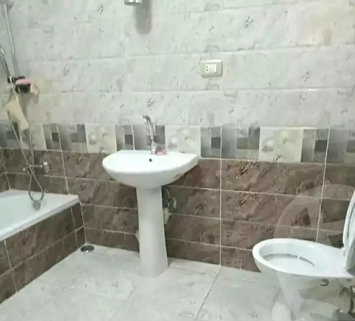 https://aqarmap.com.eg/ar/listing/7225238-for-sale-alexandria-el-mandara-shr-mlk-hfny