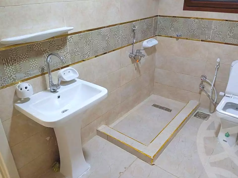 https://aqarmap.com.eg/en/listing/7225609-for-sale-alexandria-miami-mahmoud-el-isawy-st