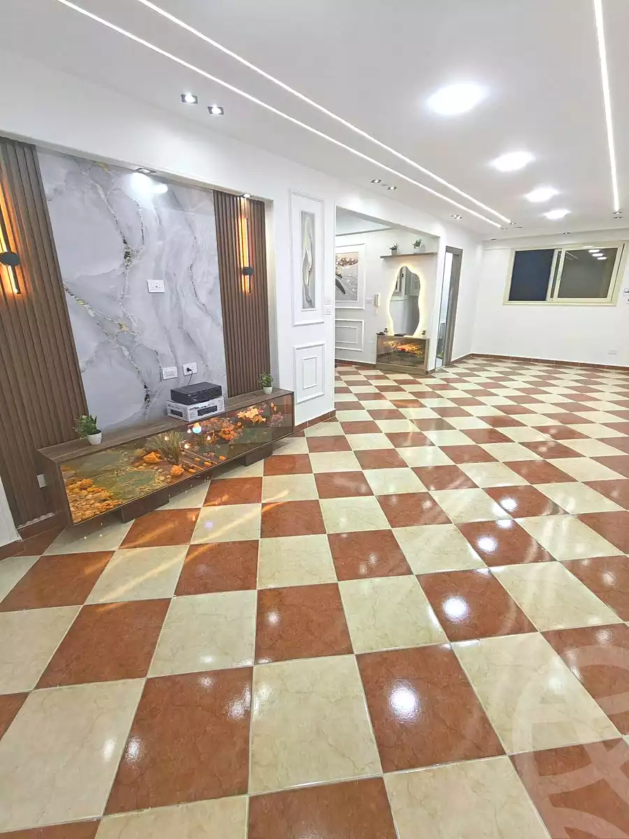 https://aqarmap.com.eg/ar/listing/7225658-for-sale-alexandria-sydy-bshr-sydy-bshr-bhry-mahmoud-sedki-st