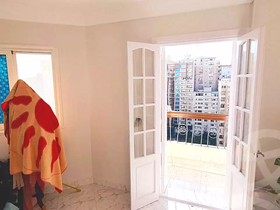 https://aqarmap.com.eg/ar/listing/7225916-for-sale-alexandria-ganaklis