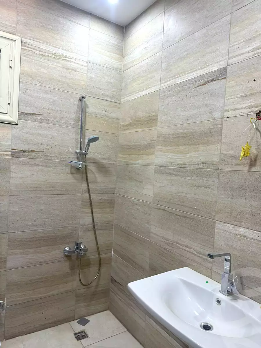 https://aqarmap.com.eg/ar/listing/7225990-for-rent-cairo-new-cairo-kalif-meraj-city-the-four-neighborhoods