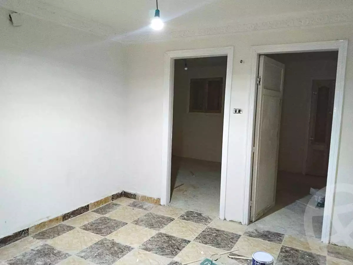 https://aqarmap.com.eg/ar/listing/7226063-for-sale-cairo-helwan-el-shareaa-el-sharby-st