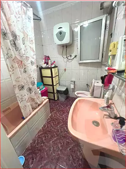 https://aqarmap.com.eg/ar/listing/7226249-for-sale-alexandria-ganaklis-shr-bw-qyr-tryq-lhry