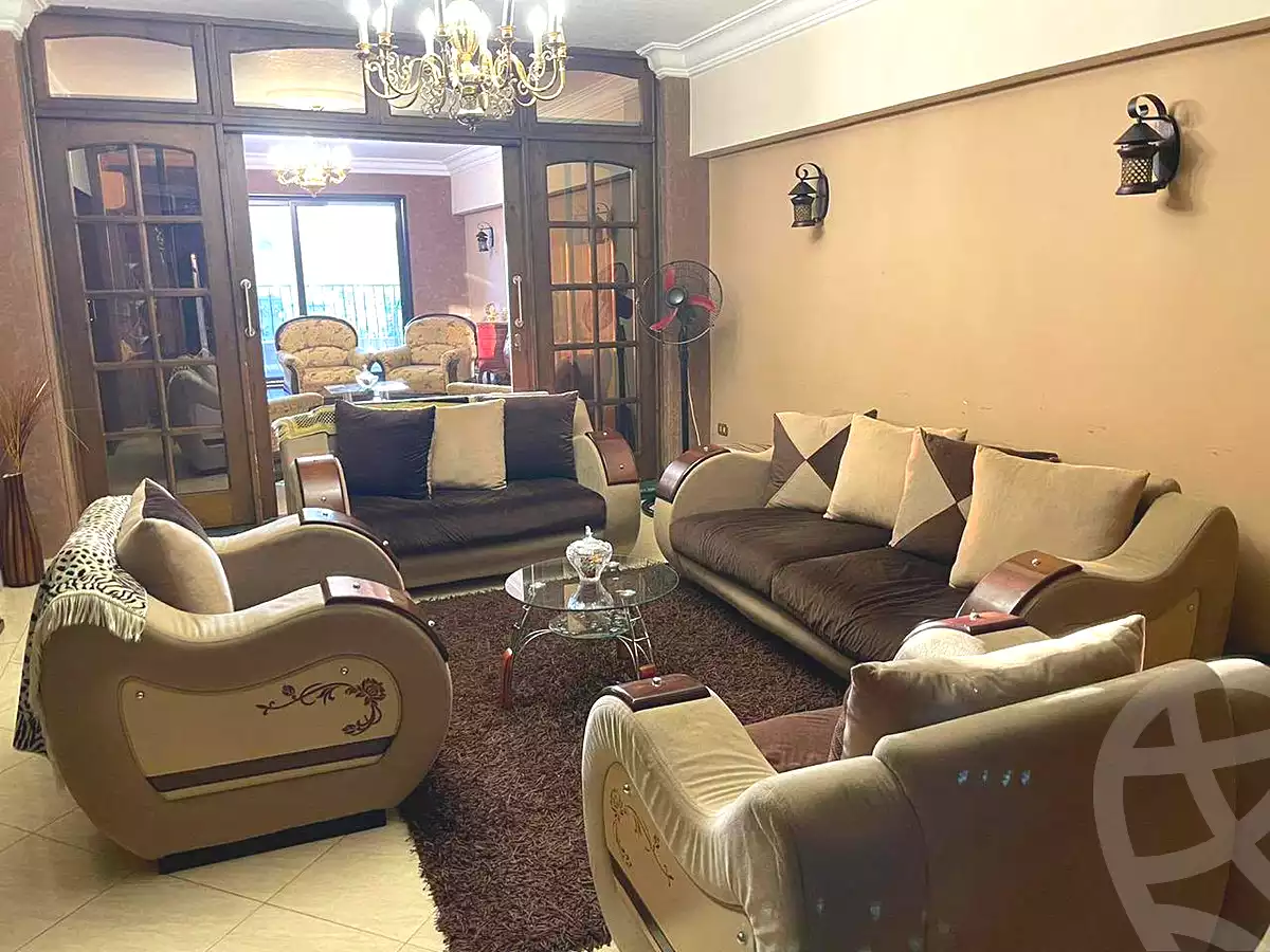https://aqarmap.com.eg/en/listing/7226347-for-sale-cairo-helwan-helwan-el-sharkeya-heidar-st