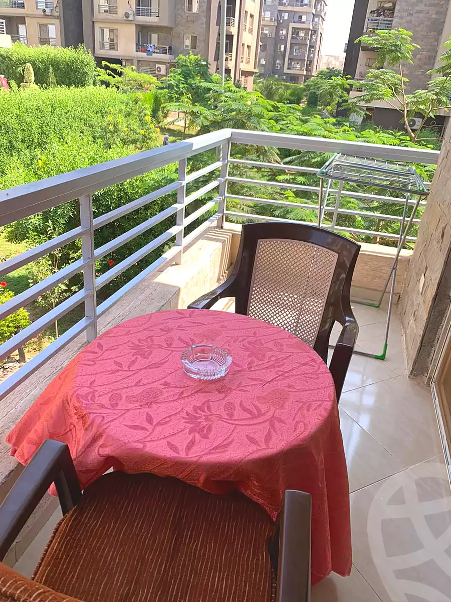 https://aqarmap.com.eg/ar/listing/7226354-for-rent-cairo-el-sheikh-zayed-city-compounds-dr-msr