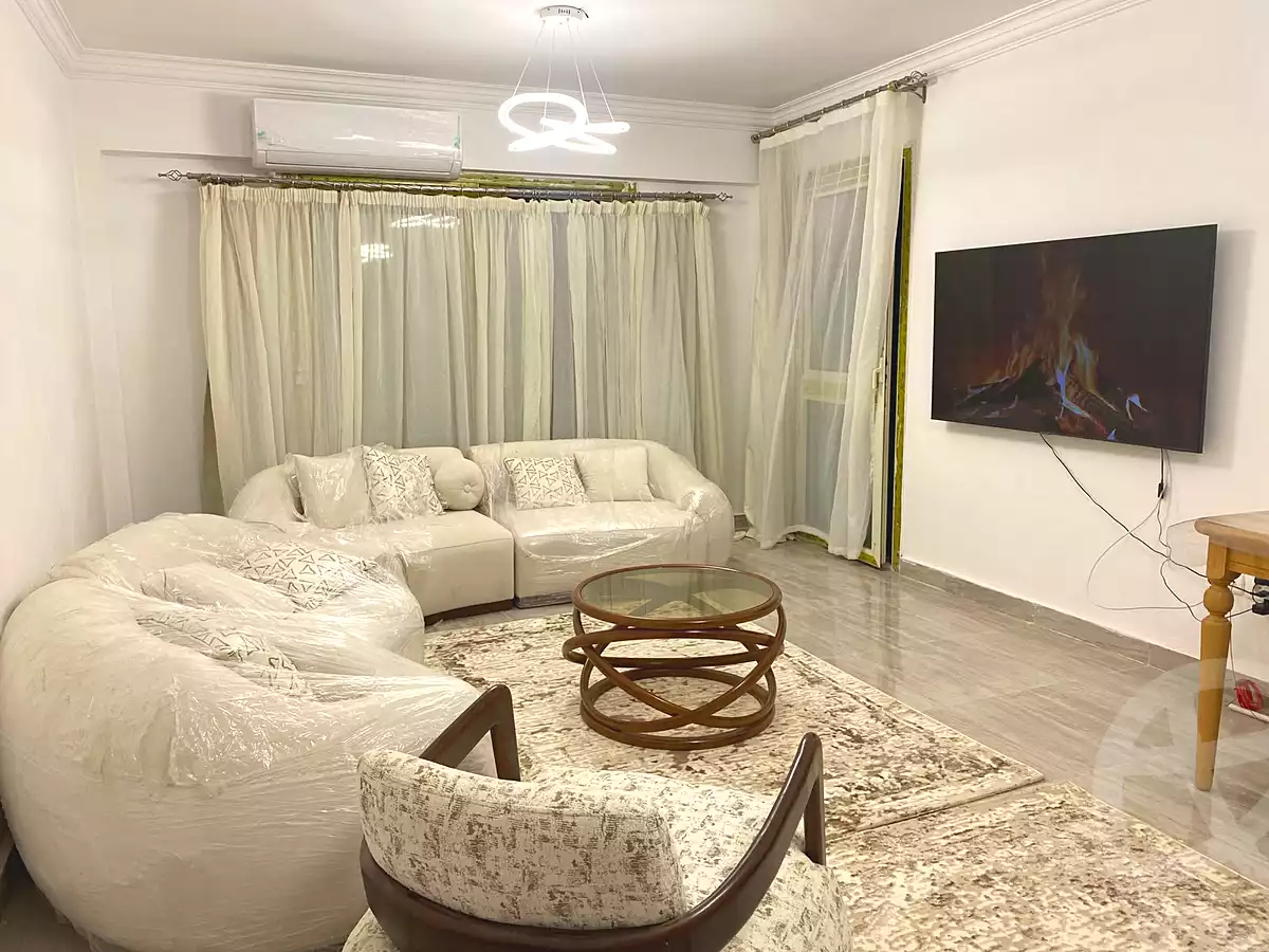 https://aqarmap.com.eg/en/listing/7226369-for-rent-cairo-6th-of-october-compounds-jn-ktwbr