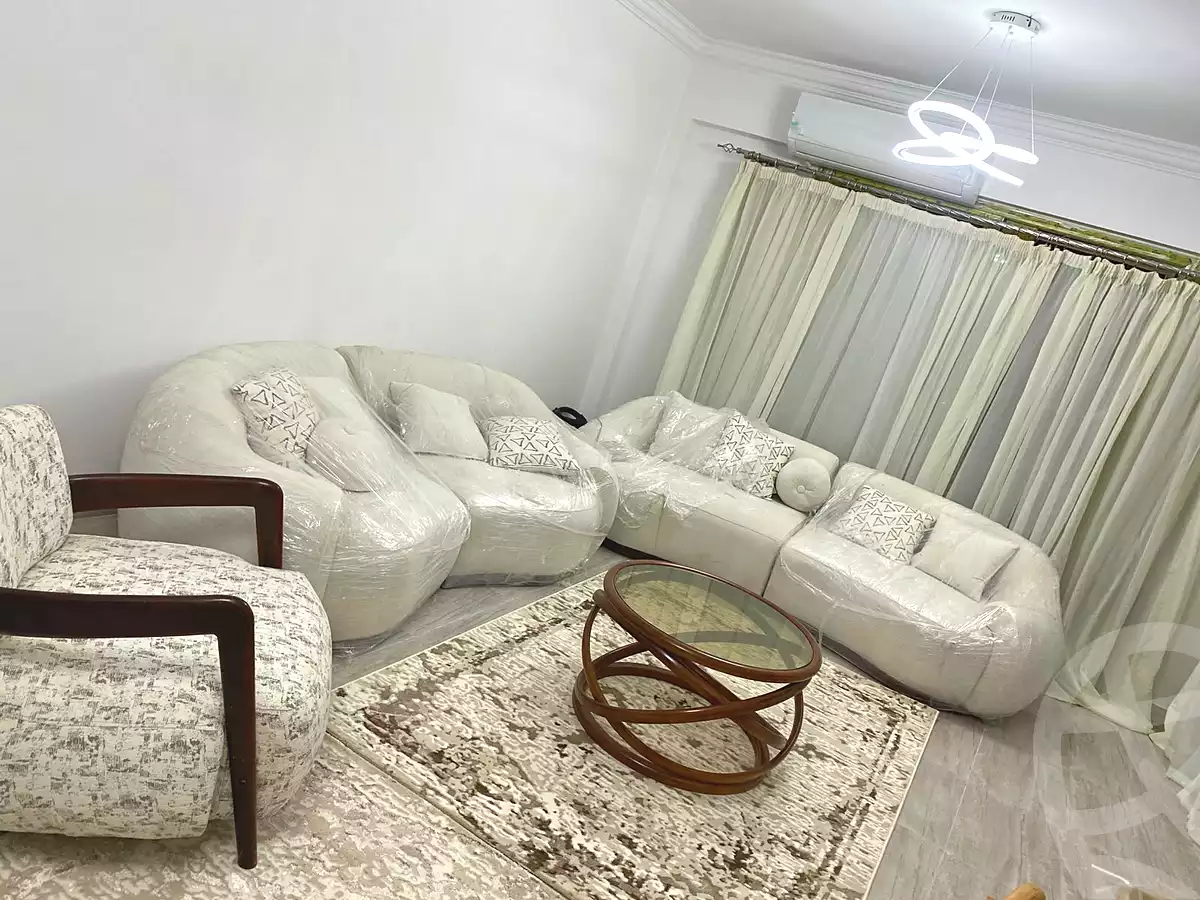 https://aqarmap.com.eg/en/listing/7226369-for-rent-cairo-6th-of-october-compounds-jn-ktwbr